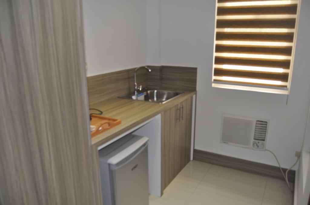 The Citywalk Suites Apartment Antipolo Δωμάτιο φωτογραφία